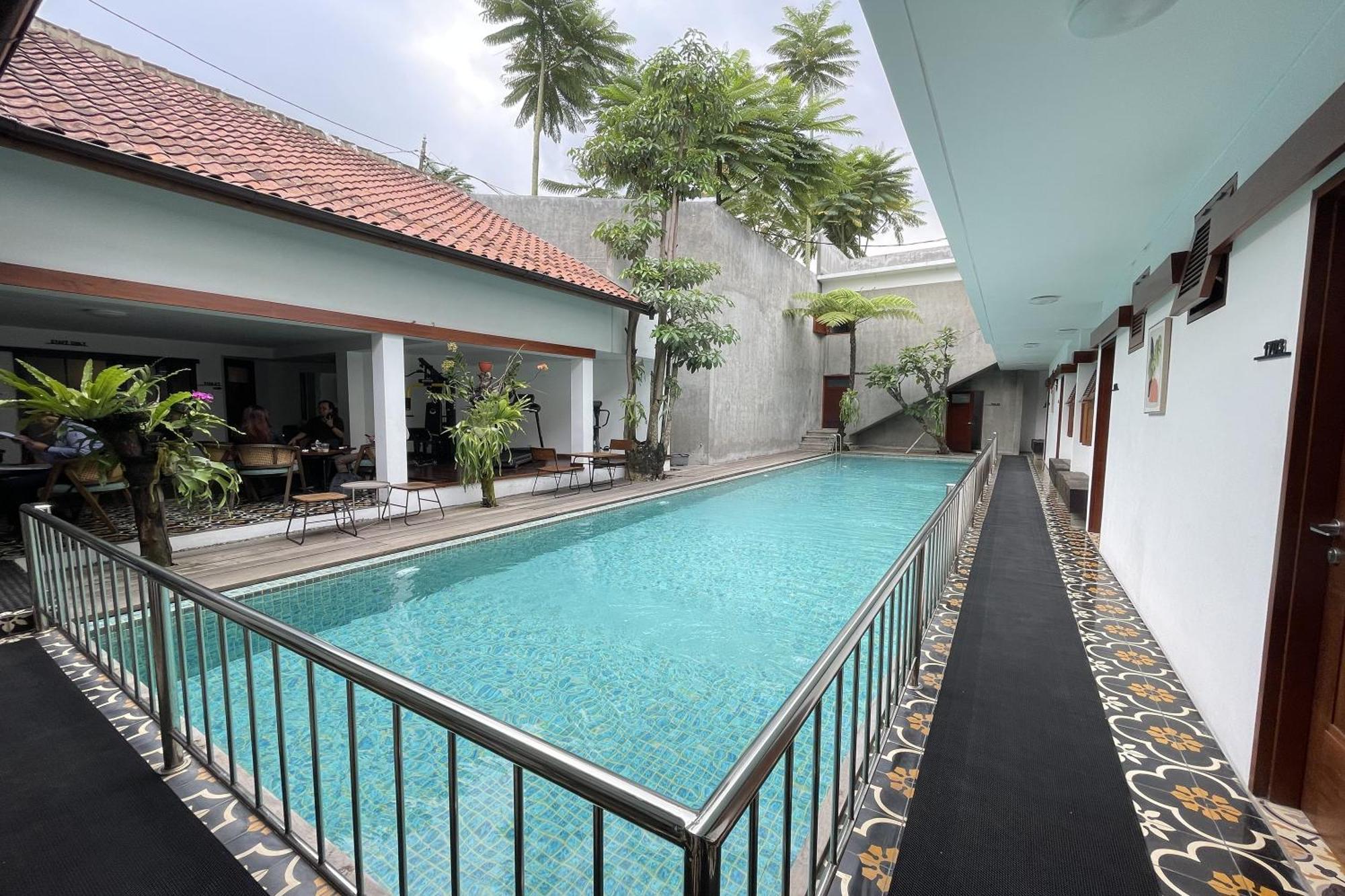 Hotel Emaki Bumi Singgah Bandung Exterior foto